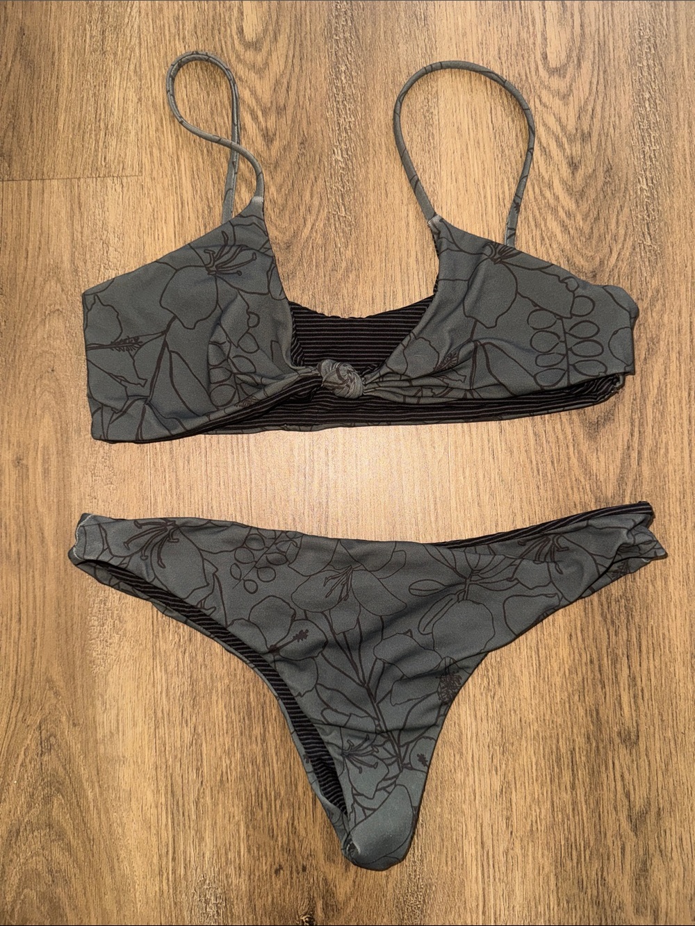 Rare Acacia Paradise Set M/L